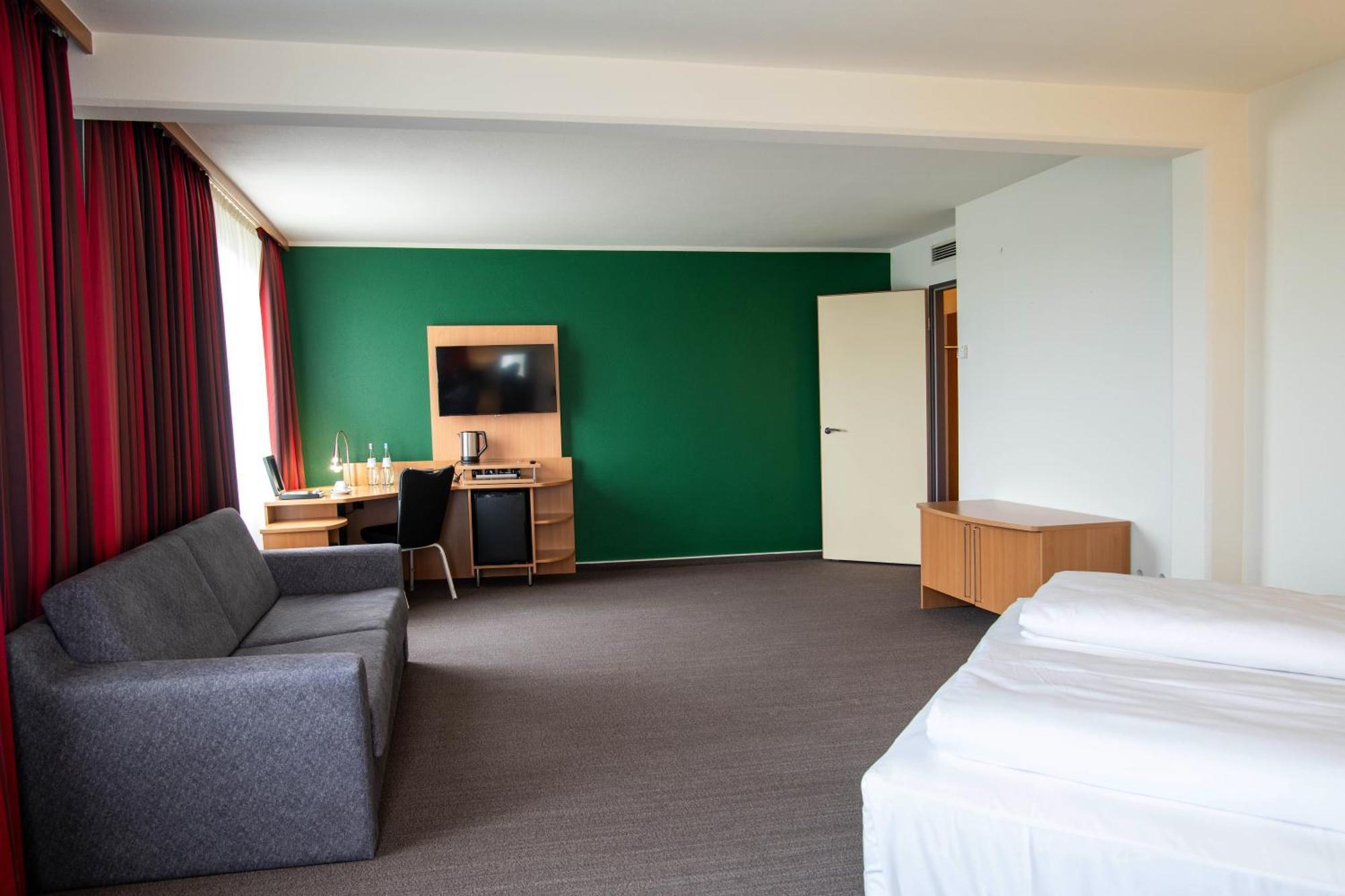 Best Western Conference Airporthotel Frankfurt Moerfelden Exteriör bild