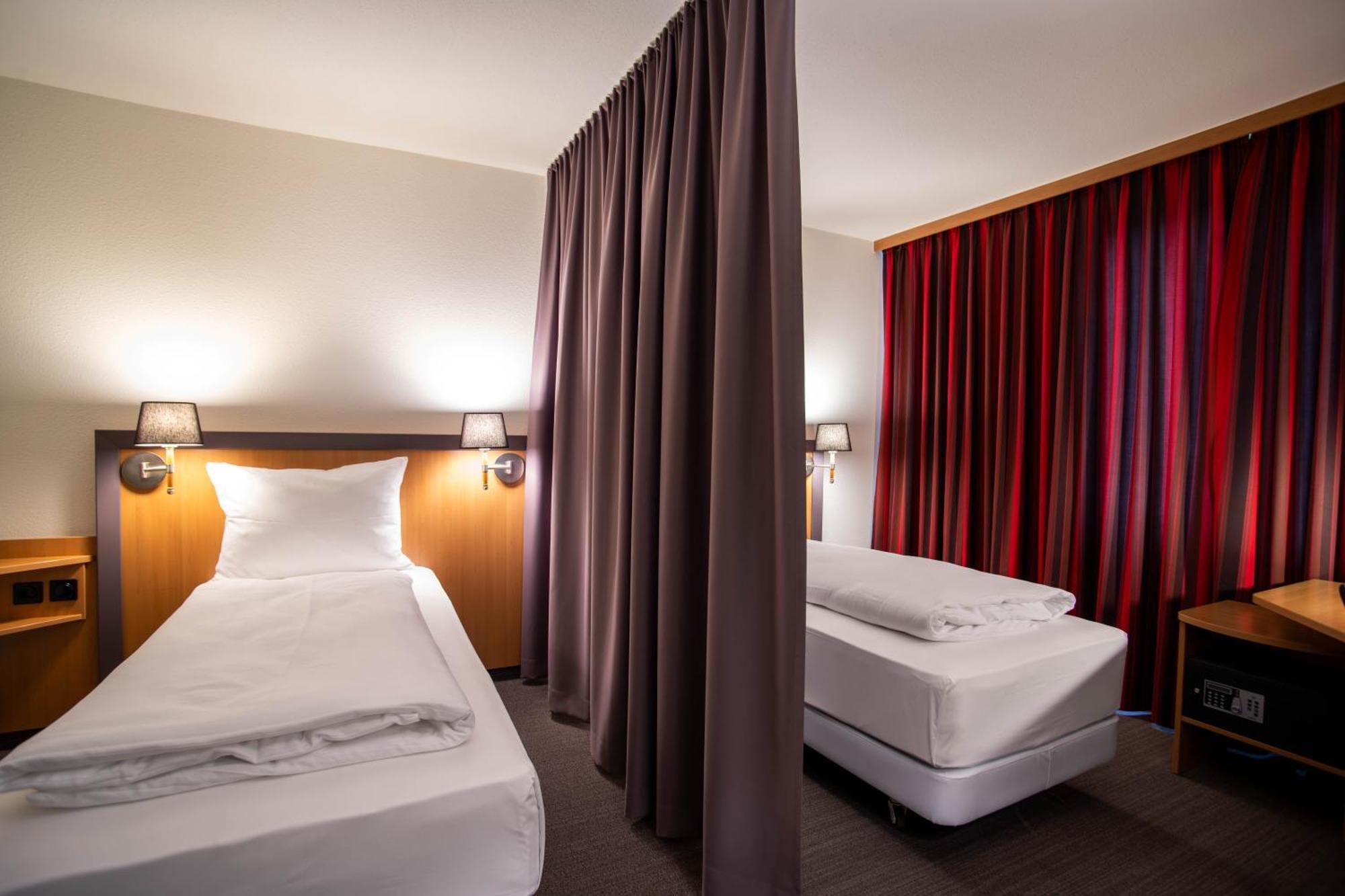 Best Western Conference Airporthotel Frankfurt Moerfelden Exteriör bild