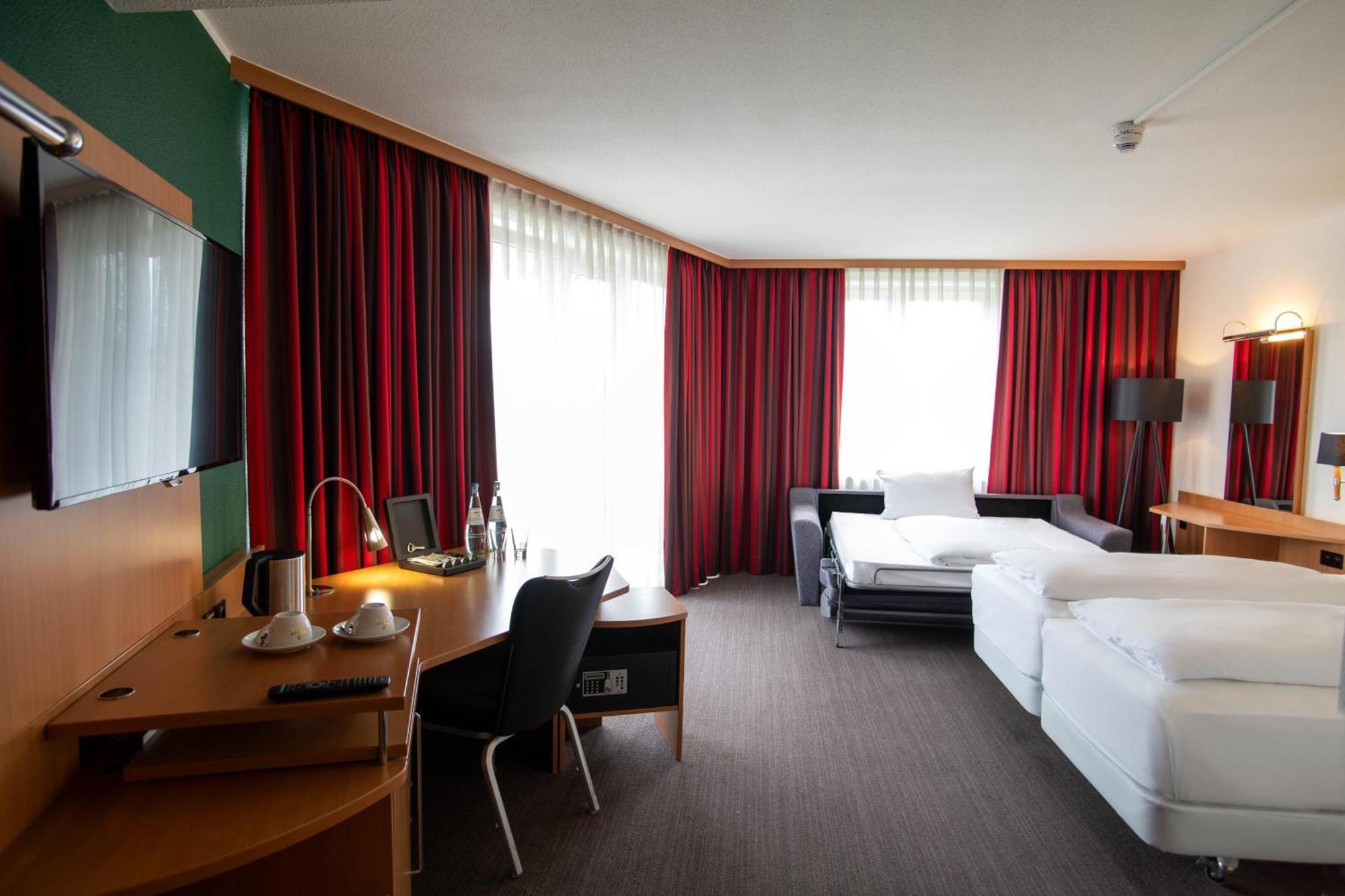 Best Western Conference Airporthotel Frankfurt Moerfelden Exteriör bild